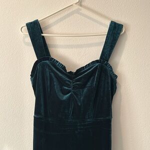 Betsy Johnson lush green velvet dress
